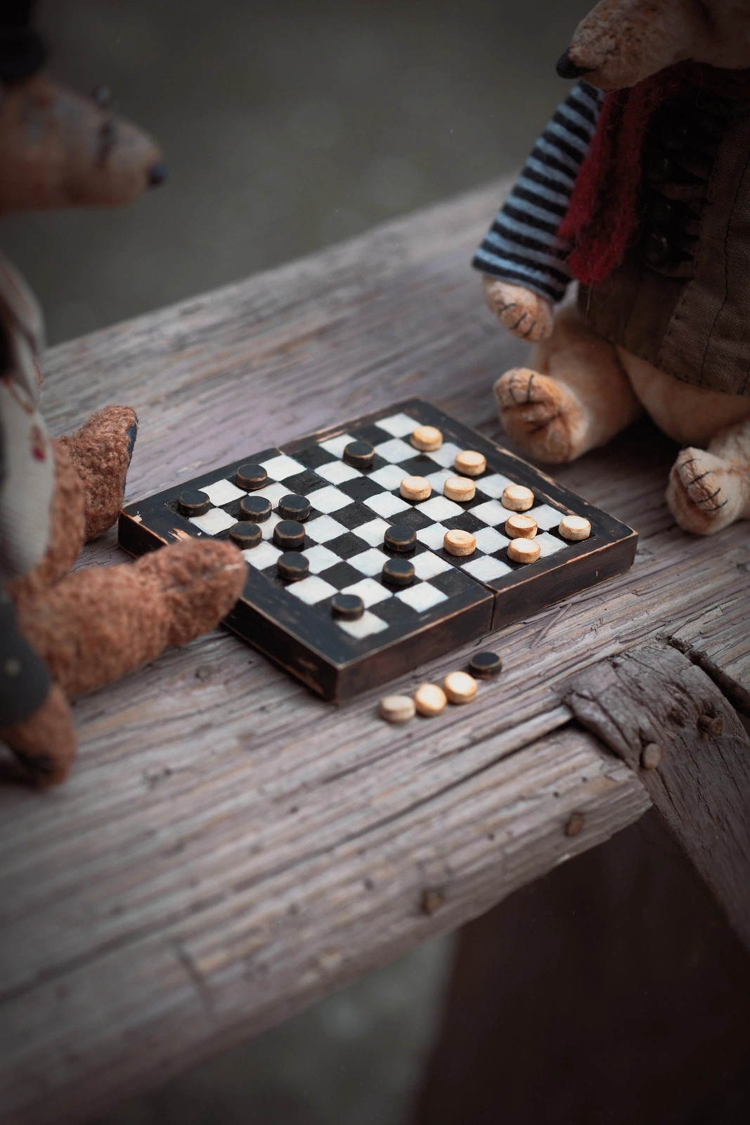 🎩 Checkers Bear 