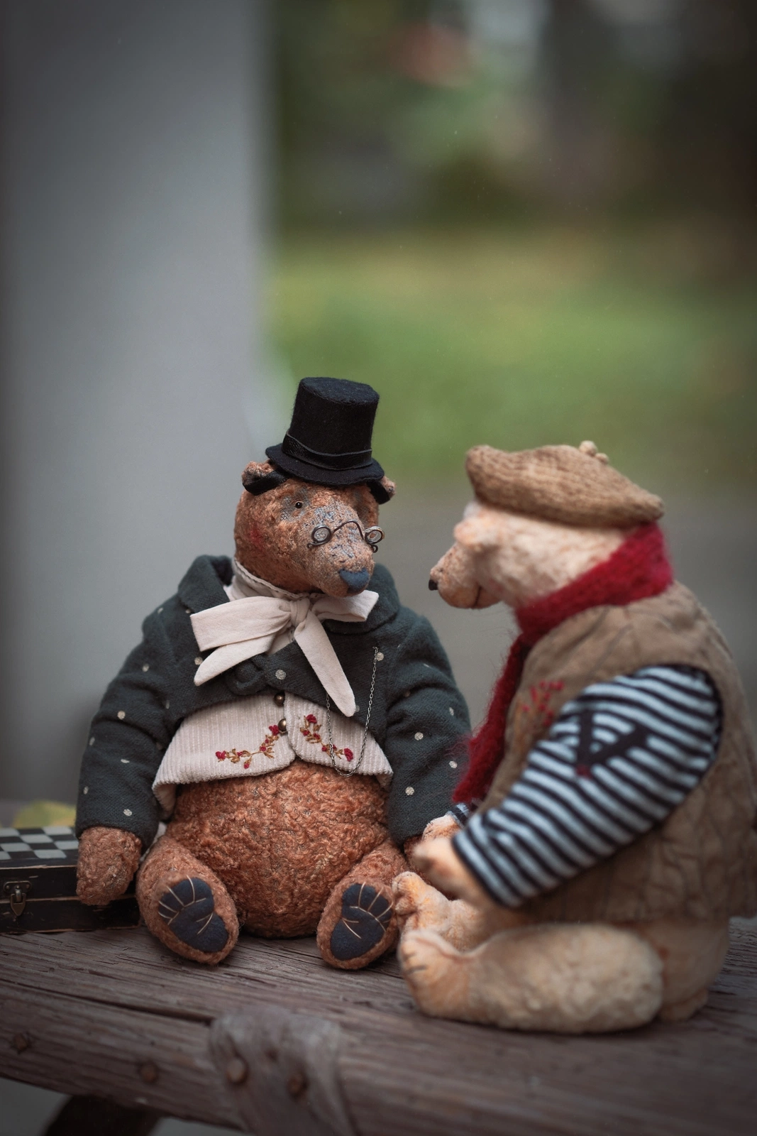 🎩 Checkers Bear 